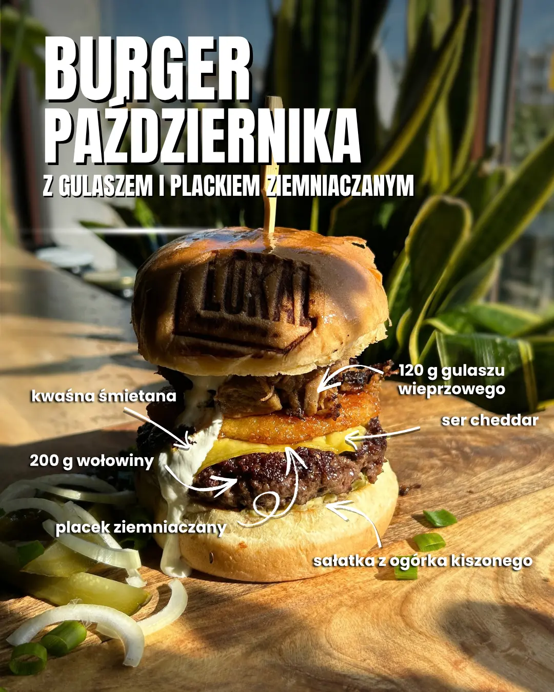 burger-miesiaca z gulaszem