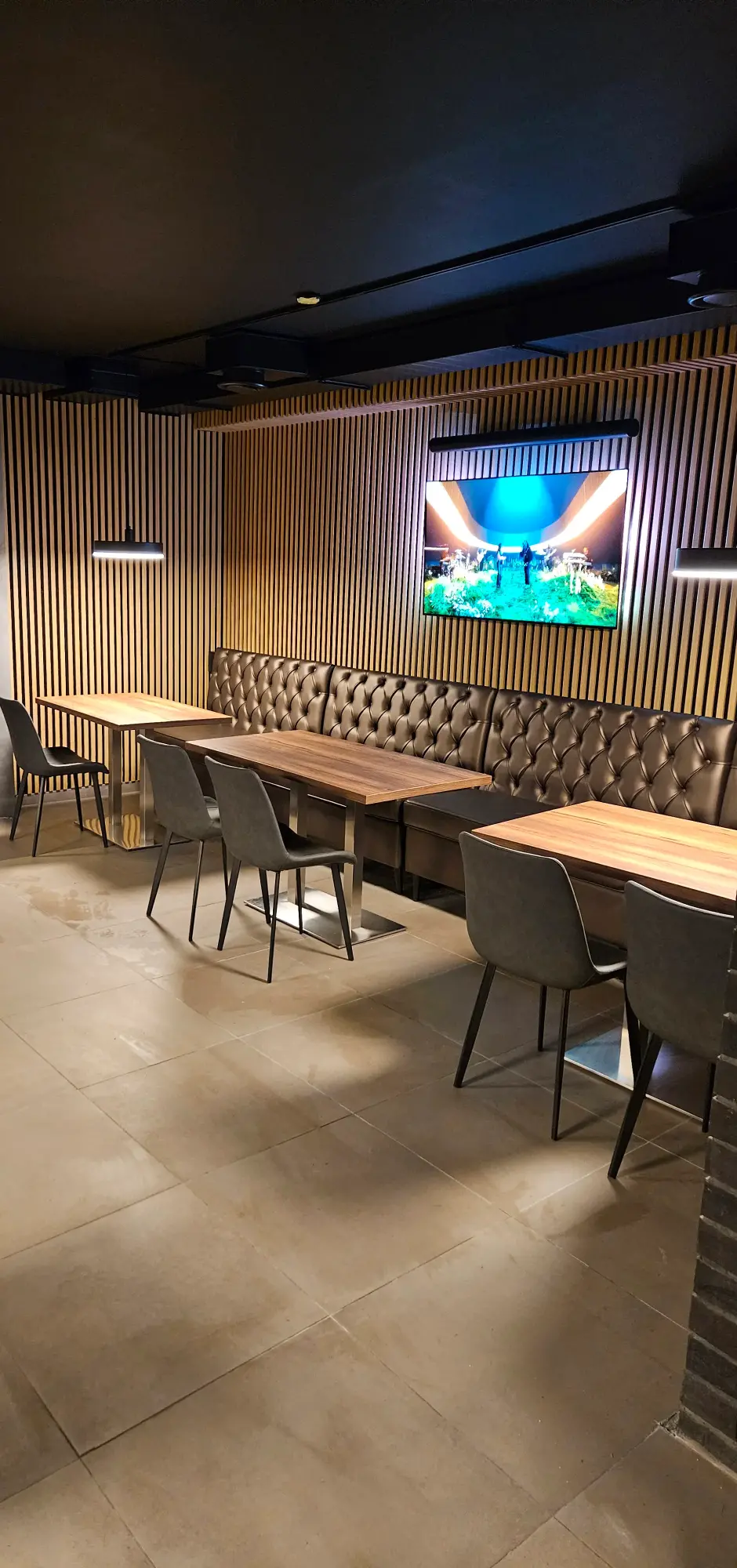FUDIKO Sushi & More zāle Purvciemā, Rīgā