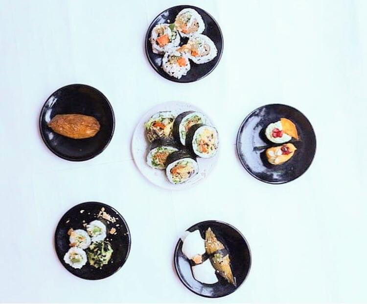 Restaurajca wegetarianśka Warszawa - zestaw sushi